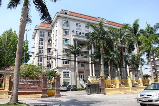 Thanh Hóa tiếp tục chi 29 tỉ đồng cho 214 người nghỉ việc Sở NN-PTNT Thanh Hóa là một trong những sở cần tinh giản 119 công chức, viên chức.