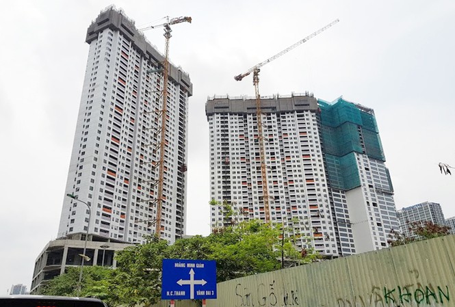 Hà Nội 'nóng' về PCCC và chất lượng xây chung cư cao tầng Một dự án xây dựng nhà ở cao tầng trên phố Trần Duy Hưng. Ảnh: Ninh Phan.