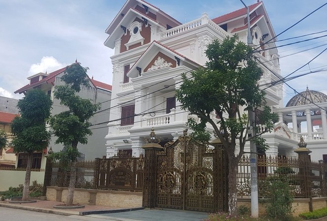 Cận cảnh phố biệt thự triệu đô ở xứ Lạng Biệt thự triệu đô ở "phố nhà giàu" xứ Lạng
