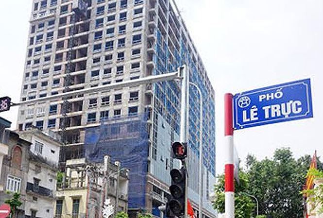 Chủ cao ốc sai phép 8B Lê Trực bị nêu tên nợ tiền thuê đất Cao ốc sai phép 8B Lê Trực.