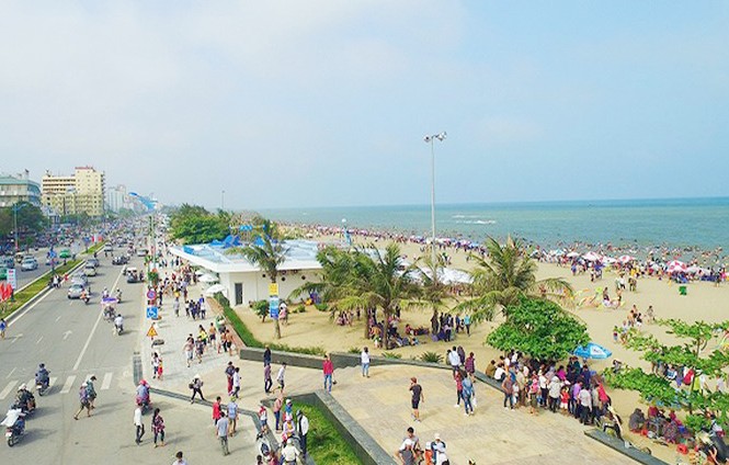 Kiểm điểm cán bộ tham mưu dừng cấp phép xây dựng ở Sầm Sơn Phó Thủ tướng yêu cầu Thanh Hóa nghiêm túc kiểm điểm các tổ chức, cá nhân liên quan đến việc tham mưu, chỉ đạo tạm dừng cấp phép quy hoạch, xây dựng "siêu" khu đô thị ở Sầm Sơn. Ảnh minh họa.