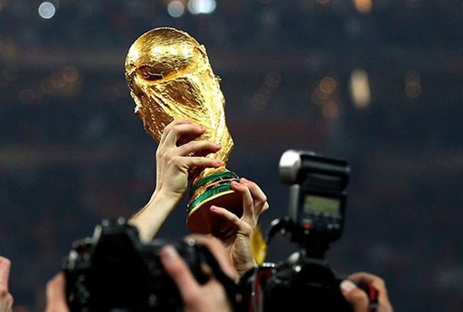 Lộ diện hai đại gia giúp VTV mua bản quyền World Cup 2018 Đài Truyền hình Việt Nam (VTV) và Infront Sports & Media đã chính thức ký hợp đồng bản quyền World Cup 2018 với sự đồng hành của Tập đoàn Công nghiệp – Viễn thông Quân đội (Viettel) và Vingroup.