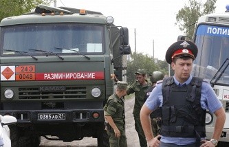 Quan sát viên bắt đầu làm việc tại biên giới Nga - Ukraine Biên giới Nga-Ukraine đang nóng bỏng