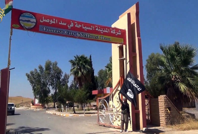 Phiến quân IS hành quyết 4 phụ nữ ở Iraq IS kiểm soát đập Mosul