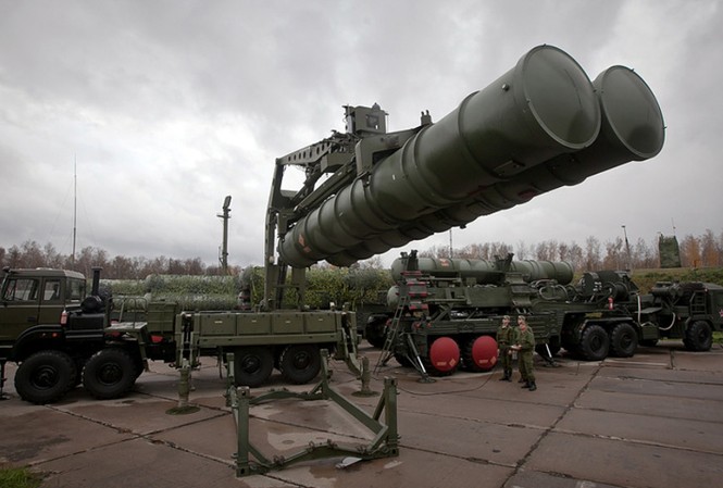 Nga phủ nhận đưa 'rồng lửa' S-400 sang Syria Hệ thống tên lửa S-400 tối tân của Nga