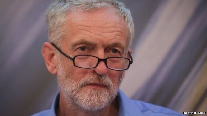 Không thể tiêu diệt IS bằng bom đạn? Thủ lĩnh Công đảng Anh Jeremy Corbyn