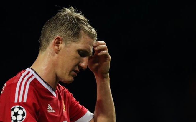 Schweinsteiger giã từ đội tuyển Đức Chia tay tuyển Đức, tương lai của Schweinsteiger tại M.U cũng đang mịt mờ