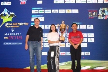 Hanako Kawasaki đăng quang giải SGGA-Golf Ngày Nay Trao giải cho nhà vô địch