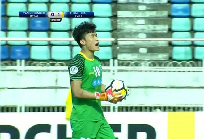 Thủ môn Bùi Tiến Dũng xin lỗi sau trận thua của Thanh Hoá ở AFC Cup Thủ môn Bùi Tiến Dũng được Thanh Hoá cho bắt chính trận thứ 2 ở AFC Cup.