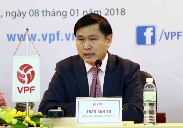 VPF không cho bầu Tú nghỉ chức Tổng Giám đốc Ông Trần Anh Tú xin rút khỏi vị trí TGĐ VPF nhưng không được HĐQT công ty chấp thuận.