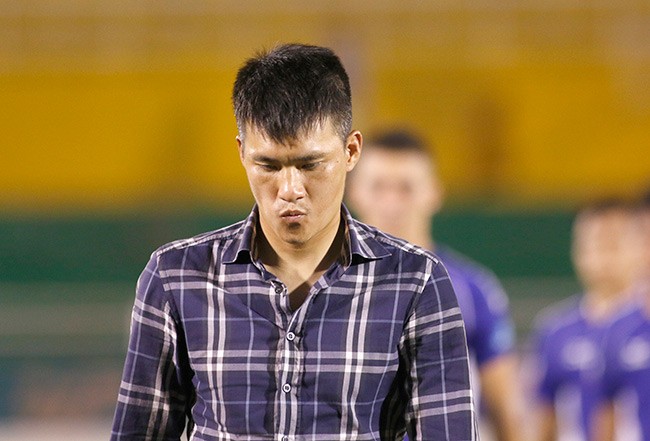 Vì sao đội bóng của Công Vinh chưa được người Sài Gòn yêu? Công Vinh sẽ phải nỗ lực hơn để chiếm được tình cảm của người hâm mộ Tp Hồ Chí Minh.