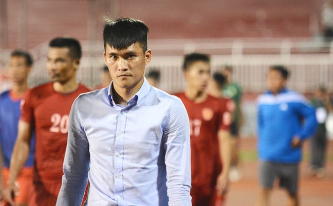 Công Vinh tiêu hết 150 tỷ khi nắm CLB Tp Hồ Chí Minh? CLB Tp Hồ Chí Minh dưới thời Công Vinh nổi tiếng với hoạt động mua sắm cầu thủ, thay HLV.
