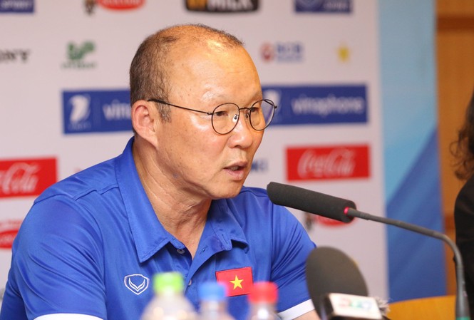 HLV Park Hang Seo nói gì về danh sách U23 Việt Nam dự Asiad 2018? HLV Park Hang Seo gây bất ngờ khi loại thủ môn Đặng Văn Lâm khỏi danh sách dự Asiad 2018.