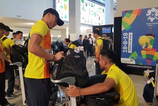 Olympic Việt Nam tới Indonesia an toàn, nghỉ tập hôm đầu Tuyển Olympic Việt Nam đã có mặt tại Indonesia. Ảnh Linh Linh