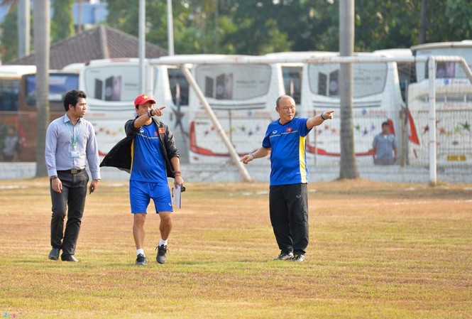 HLV Park Hang Seo bất ngờ đổi lịch tập của Olympic Việt Nam Chuyện sân bãi tập luyện của Olympic Việt Nam trở thành vấn đề gây ồn ào ở Asiad 2018.