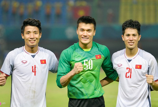 Bùi Tiến Dũng: 'Olympic Việt Nam muốn hạ Hàn Quốc trong 90 phút' Thủ môn Bùi Tiến Dũng tự tin Olympic Việt Nam có thể thắng Hàn Quốc.