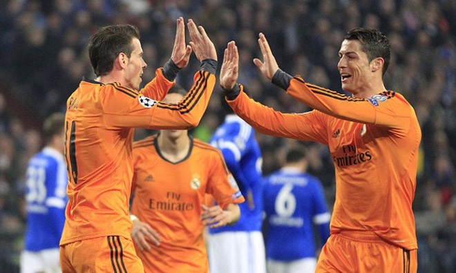 Real Madrid ra oai, Ronaldo tỏa sáng rực rỡ Ronaldo tỏa sáng rực rỡ trong chiến thắng trước Schalke