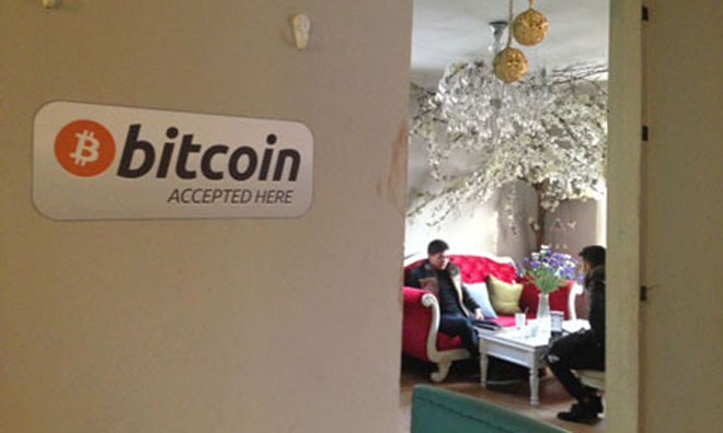 NHNN không chấp nhận thanh toán tiền ảo Bitcoin Một quán cà phê Bitcoin tại Hà Nội (ảnh: Nguyễn Hiền).