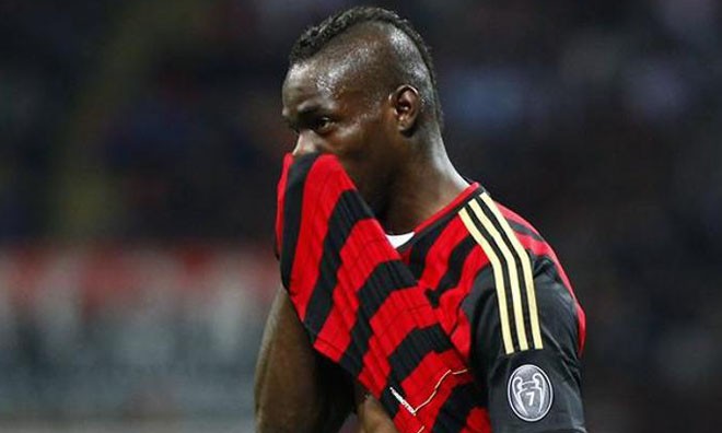 Vừa thoát khỏi cướp, Balotelli lại gặp trộm Vừa thoát khỏi cướp, Balotelli lại gặp trộm