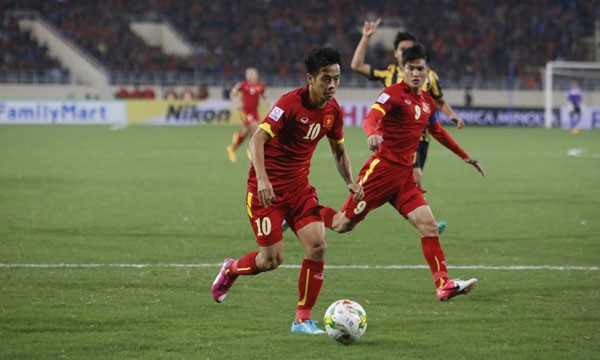 Hé lộ số tiền thưởng 'khủng' của tuyển Việt Nam ở AFF Cup 2014 Hé lộ số tiền thưởng 'khủng' của tuyển Việt Nam ở AFF Cup 2014