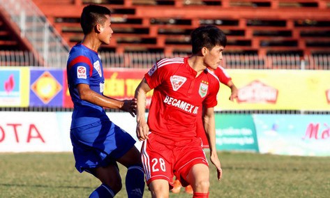 Công Vinh 'mở tài khoản', Bình Dương trở lại ngôi đầu Công Vinh đã có bàn thắng đầu tiên ở V.League 2015.