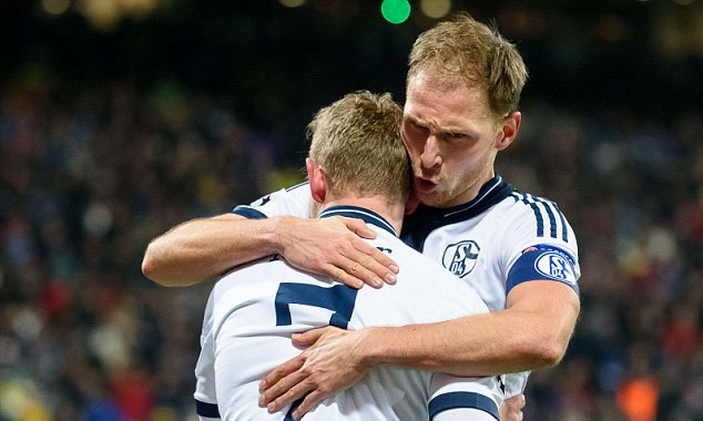 BẢN TIN Thể thao 19H: M.U đại chiến Arsenal vì Benedikt Howedes Benedikt Howedes