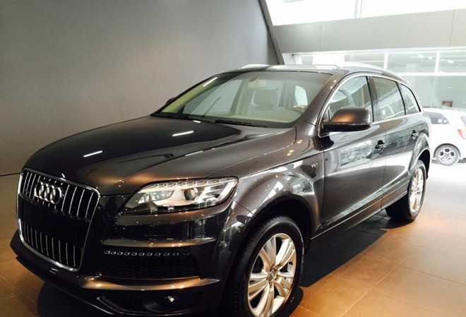Thủ môn Dương Hồng Sơn và thú chơi xe bạc tỷ Chiếc Audi Q7 tiền tỷ của Dương Hồng Sơn. Ảnh: Zing