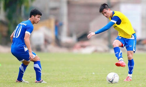 Công Vinh - Công Phượng: Khó hình thành bộ đôi hoàn hảo Công Vinh và Công Phượng trên sân tập.