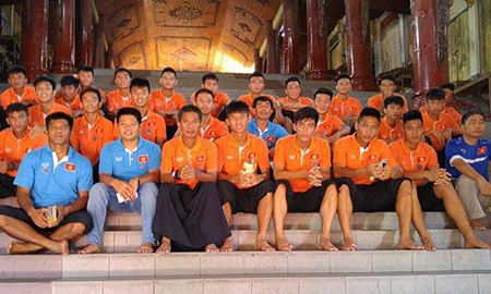 Đọ sức với Myanmar, U19 Việt Nam mong trọng tài bắt chuẩn U19 Việt Nam đặt quyết tâm đá tấn công trước Myanmar (ảnh: Anh Tuấn)