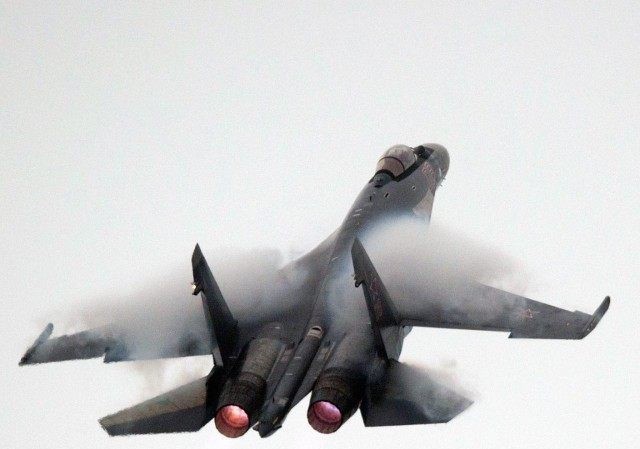 Nga bác tin bị IS bắn rơi máy bay và bắt sống phi công Máy bay chiến đấu Su-24 của Nga