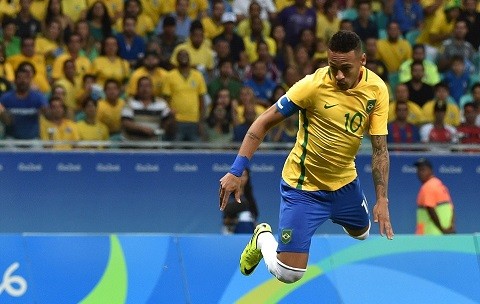 Hai siêu phẩm đưa Brazil vào bán kết Olympic Hai siêu phẩm đưa Brazil vào bán kết Olympic