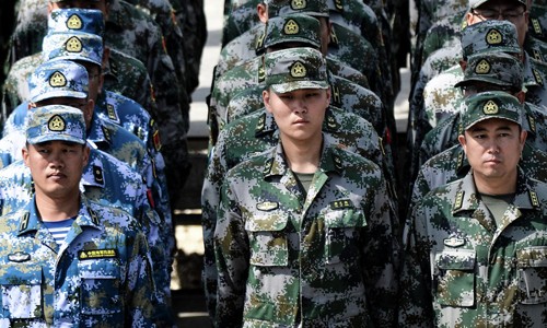 Vì sao Trung Quốc xóa bỏ 18 quân đoàn? Các binh sĩ Trung Quốc. Ảnh: SCMP