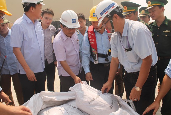 Công an Hà Tĩnh nói gì vụ tàu chở 168 tấn bùn vào Formosa Theo khai báo của Formosa, trước đây đã nhiều lần nhập mặt hàng này vào cảng Hải Phòng. Tuy nhiên, đây là lần đầu tiên mặt hàng này nhập về cảng Vũng Áng.