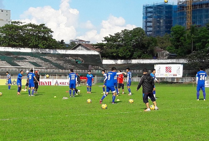 Tuyển Việt Nam 'đóng cửa' luyện công ở AFF Cup Tuyển Việt Nam 'đóng cửa' luyện công ở AFF Cup