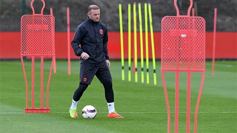 Rút ngắn kì nghỉ, Rooney lấy lòng Mourinho Rút ngắn kì nghỉ, Rooney lấy lòng Mourinho