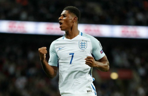 Rashford tỏa sáng, tuyển Anh ngược dòng thắng Slovakia Rashford ghi dấu giầy trực tiếp ở cả hai bàn thắng của tuyển Anh.