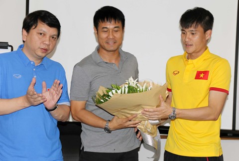 Thực hư chuyện Công Vinh được mời làm Tổng thư ký VFF Thực hư chuyện Công Vinh được mời làm Tổng thư ký VFF
