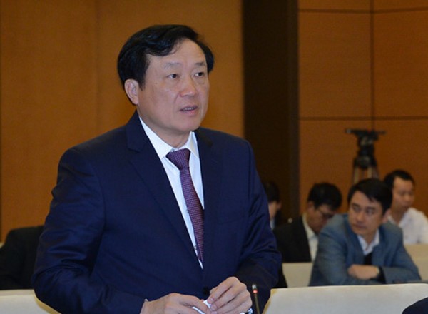 Chánh án Tòa án nhân dân tối cao trả lời chất vấn Quốc hội Chánh án Tòa án nhân dân tối cao Nguyễn Hòa Bình