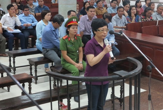 Vì sao tòa không cho bà Nga khai chi tiền 'chạy' đại biểu Quốc hội? Châu Thị Thu Nga tại phiên tòa diễn ra vào đầu tháng 10 vưa qua.