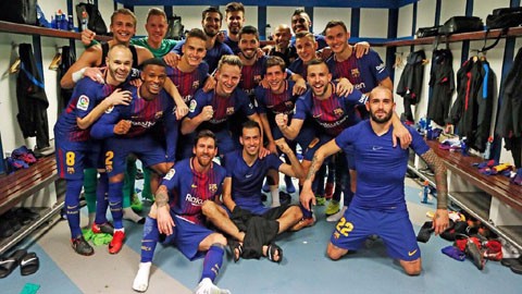 Sao Barca chọc tức Ronaldo sau trận Siêu kinh điển Sao Barca chọc tức Ronaldo sau trận Siêu kinh điển