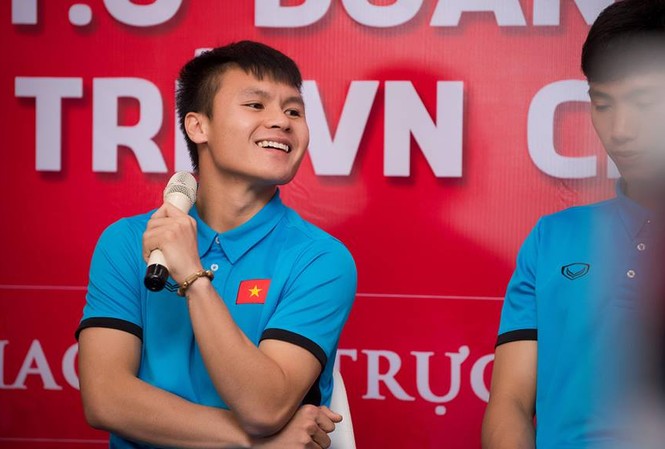 Quang Hải kể lại siêu phẩm đá phạt ở trận chung kết giải châu Á Quang Hải