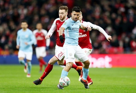 Tái đấu Arsenal, HLV Man City muốn thắng thuyết phục hơn Nếu ghi bàn ở trận này, tiền đạo Sergio Aguero cũng sẽ chạm cột mốc bàn thắng thứ 200 cho Man City.