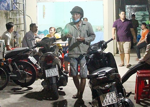 Hai người bị điện giật chết tại lò bún ven Sài Gòn Hai người bị điện giật chết tại lò bún ven Sài Gòn