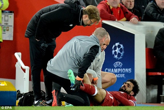 Liverpool trả giá đắt cho chiến thắng trước Man City Liverpool trả giá đắt cho chiến thắng trước Man City