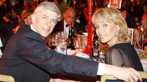 HLV Wenger bị vợ bỏ vì quá yêu bóng đá HLV Wenger bị vợ bỏ vì quá yêu bóng đá