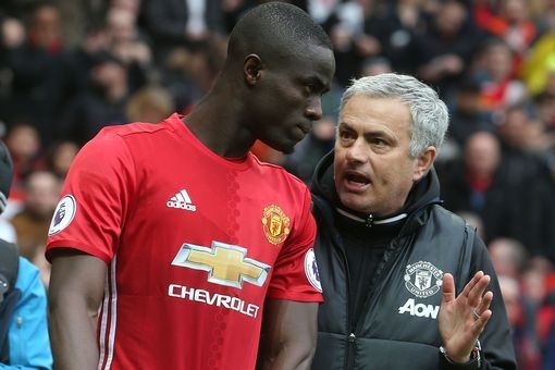 Bất ngờ với lý do Mourinho loại ‘trung vệ thép’ Bailly Bất ngờ với lý do Mourinho loại ‘trung vệ thép’ Bailly