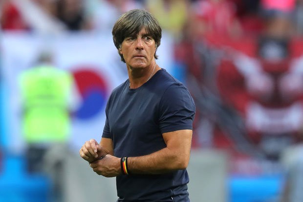 Tuyển Đức bị loại ê chề, HLV Joachim Loew vẫn tại vị Tuyển Đức bị loại ê chề, HLV Joachim Loew vẫn tại vị