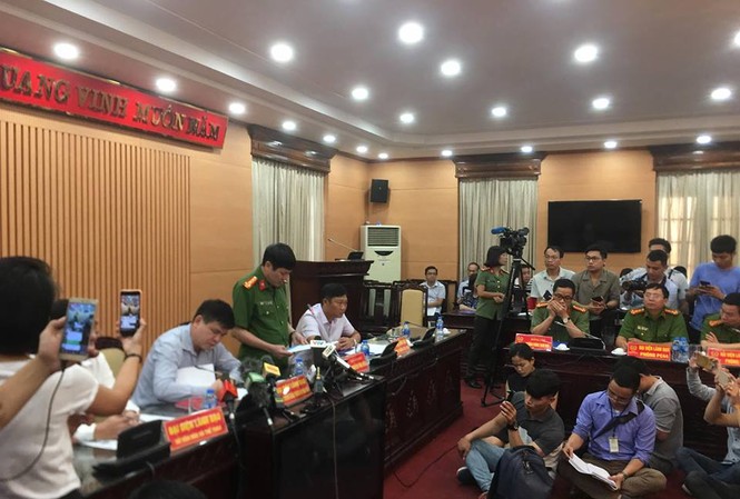 Bảy người tử vong sau nhạc hội đều dương tính với ma túy Đại diện công an Hà Nội trong buổi họp báo.