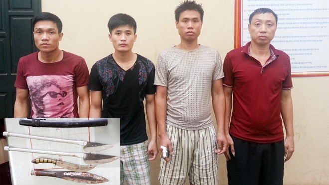 Hai nhóm giang hồ đuổi giết nhau như phim Các đối tượng gây rối cùng tang vật tại cơ quan điều tra