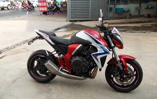 Honda CB1000R Limited 2014 đầu tiên về Việt Nam Honda CB1000R Limited 2014 đầu tiên về Việt Nam